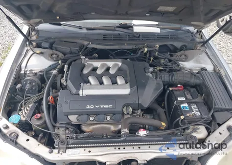 2001 Honda Accord 3.0 Ex from USA, damaged, VIN 1HGCG16561A038220